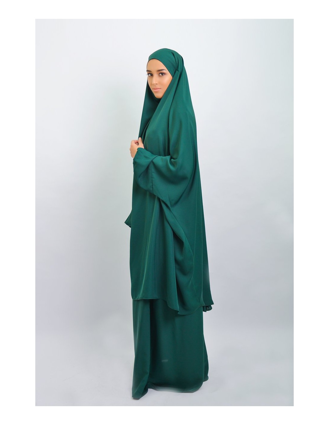 Jilbab Kawthar Zwei Zimmer