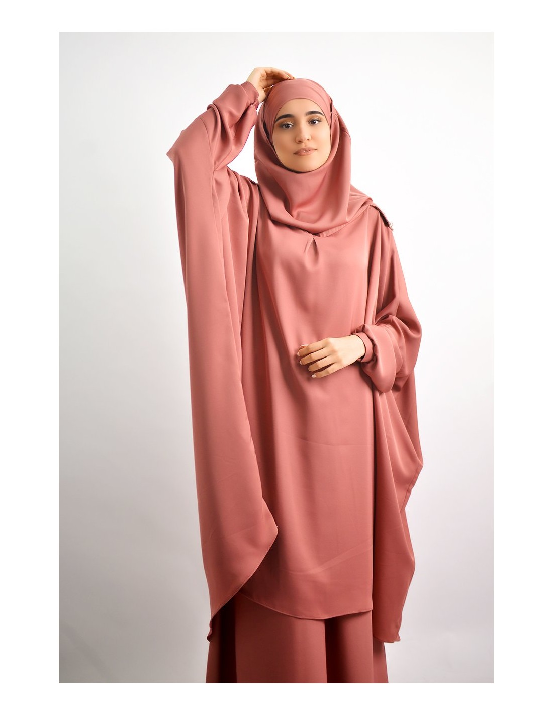 Ensemble Tunique avec hijab intégré + jupe