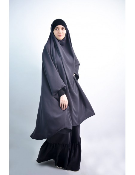 Jilbab al baida with frowns