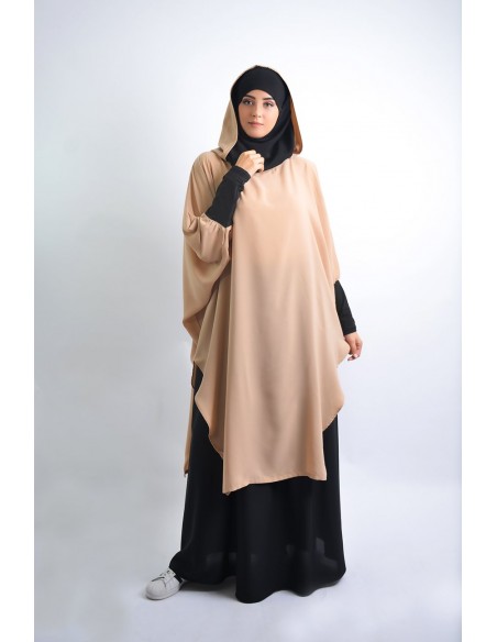 Junge Tunika: Hijab und eingebaute Kapuze