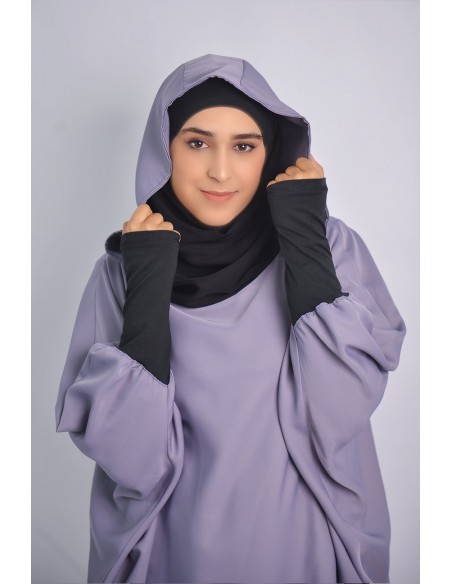 Junge Tunika: Hijab und eingebaute Kapuze